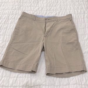 Cremieux Shorts size 32